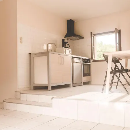 Modern Holiday With Dishwasher Nyaraló Moncontour