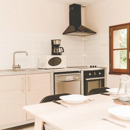 Modern Holiday With Dishwasher Nyaraló Moncontour